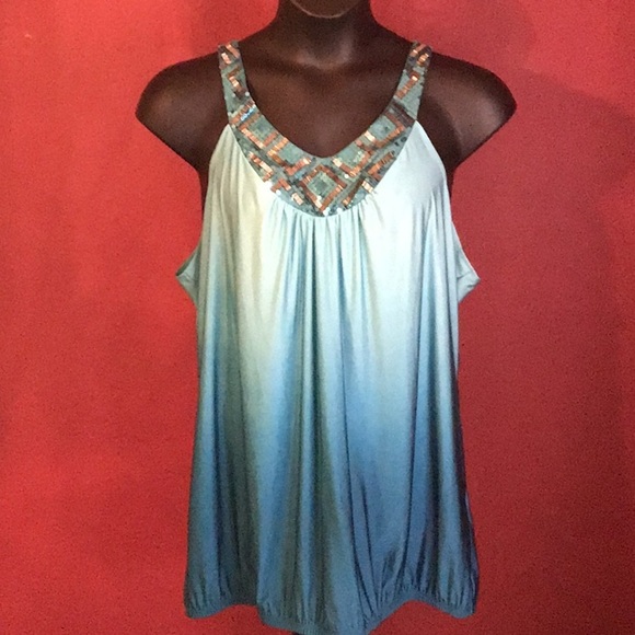 MAURICES EMBELLISH TOP SIZE 2 (20/22) - Picture 2 of 4